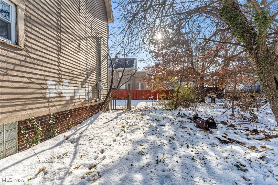 Lake Shore - Residential Lease