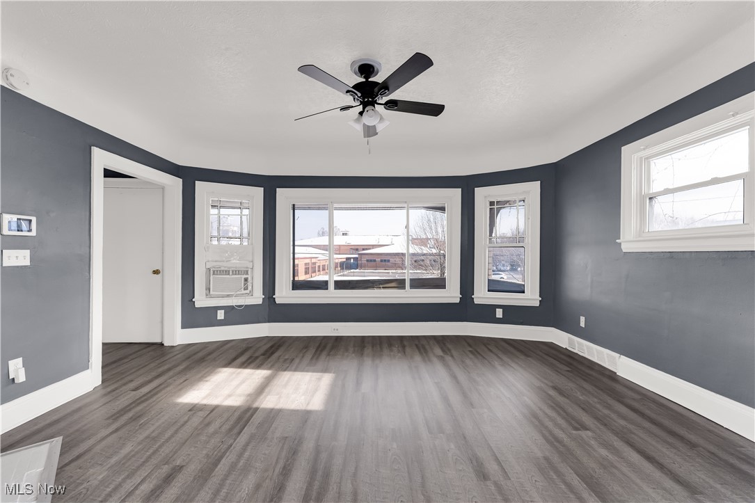 Lake Shore - Residential Lease