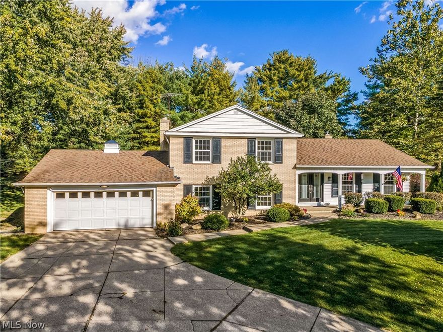 This home and large lot are ready for its new owners to unpack their boxes and move right in. If you’re someone that likes plenty of space for everyone in your home, abundant natural light, tons of storage, and large rooms, this could be the home for you.

Plus, location, location, location … you’re just minutes away from all that Medina has to offer with shops, convenient access to the express way, and much more.

There are too many updates to list here, but here are some: Two of the bathrooms were fully remodeled in 2018 and 2019 with high end brushed nickel faucets and marble flooring/tile. There is  a new Bosh refrigerator (2020), a new Bosh dishwasher (2015), new stove (2018), new AC (2018), new furnace (2017), and much more.

Don’t let being on River Styx fool you … this home sits on nearly 1 acre, way up off the road, with a sloped backyard that has a great flat area up top that belongs with this property.

It’s private, with plenty of mature trees and has a huge family