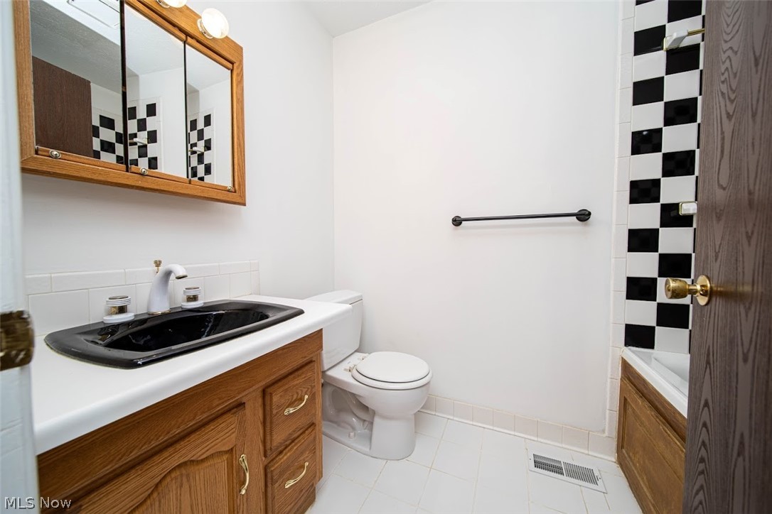 Tradewinds Condo - Residential