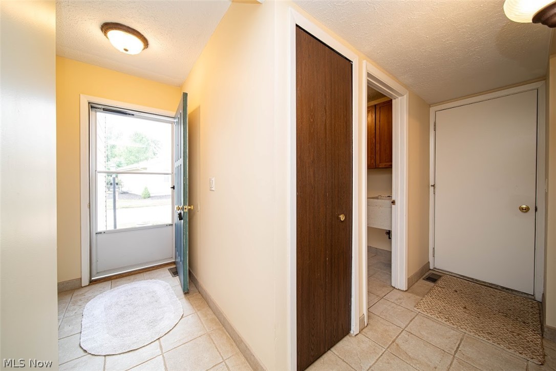 Tradewinds Condo - Residential