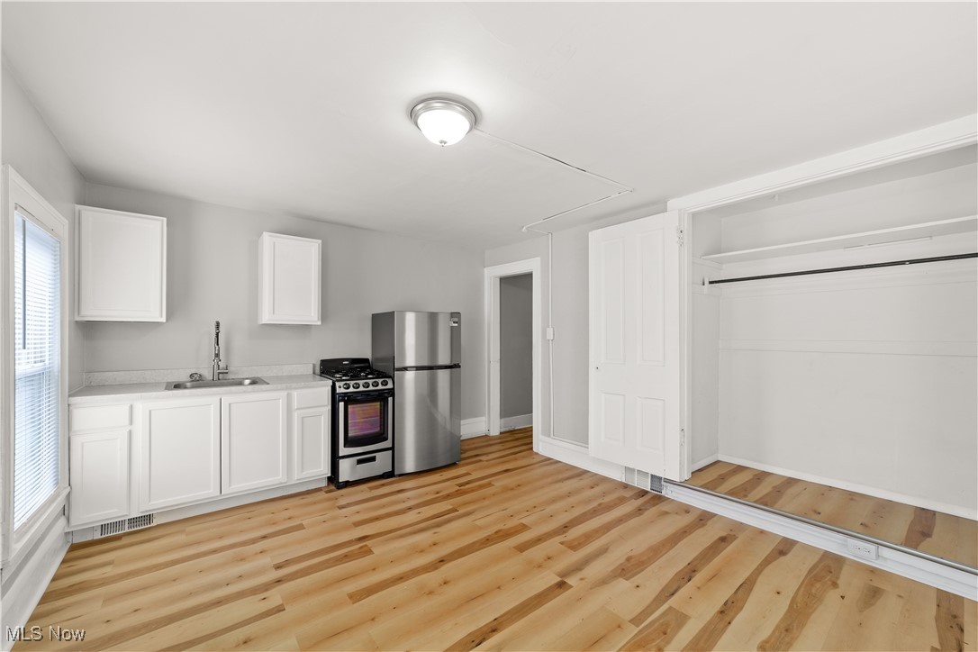579 Broadway Avenue