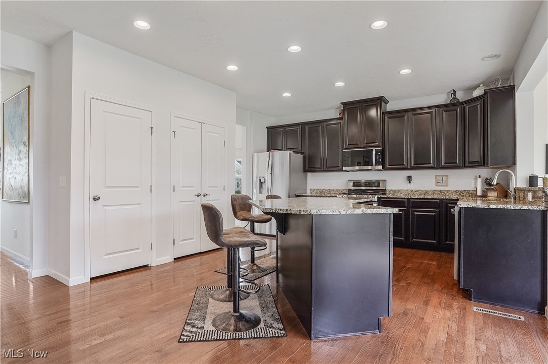 1499 Brentfield Drive, Wadsworth, Ohio image 8