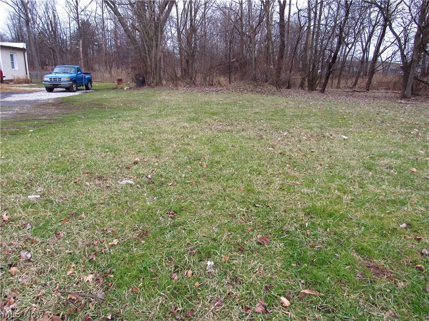 Rare opportunity to purchase one or both lots (see MLS #4433170). Heavy nature behind the lots. Close to I-71, shopping, schools and so much more! Seller says "Let's make a deal!"
