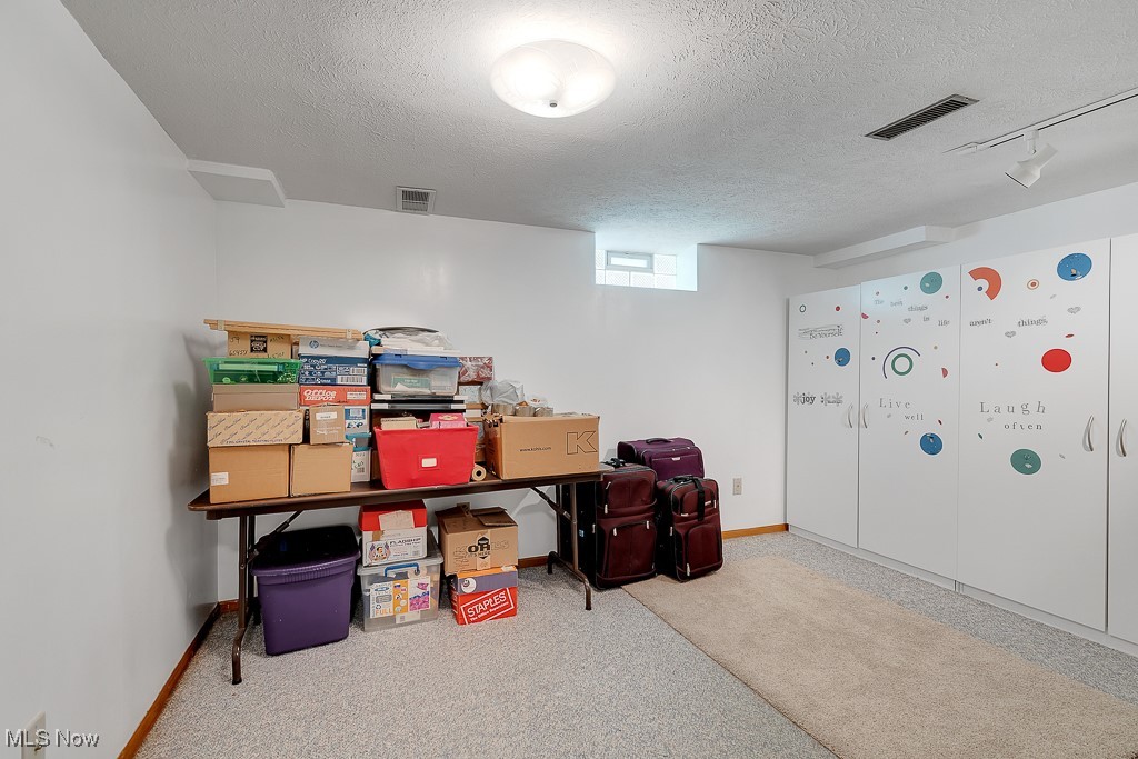 1322 Sharonbrook Drive, Twinsburg, Ohio image 34