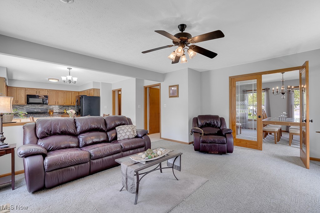 1322 Sharonbrook Drive, Twinsburg, Ohio image 4