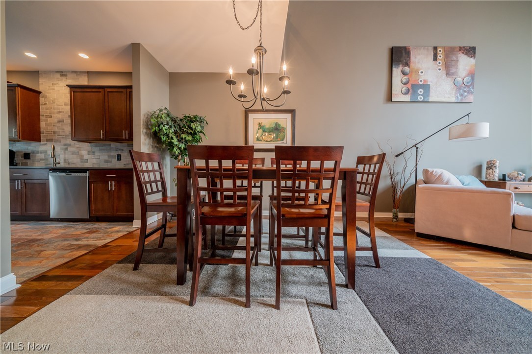 Emerald View Condominium - Residential