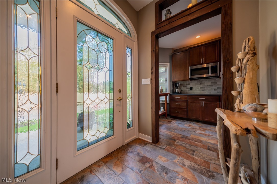 Emerald View Condominium - Residential