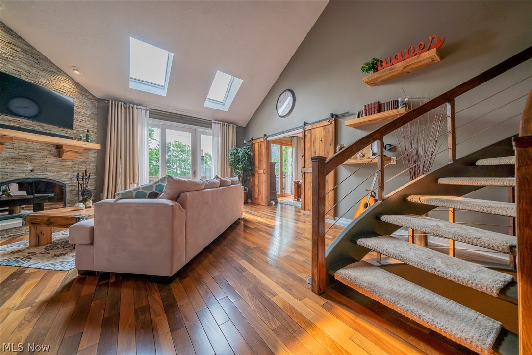 Emerald View Condominium - Residential