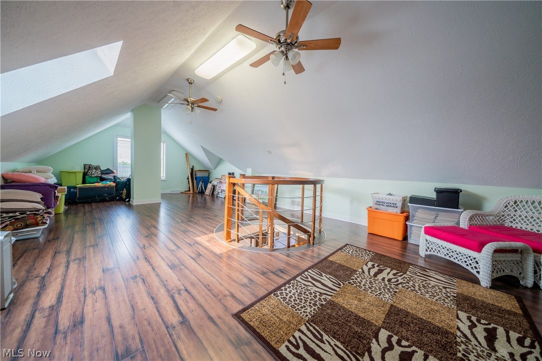 Emerald View Condominium - Residential