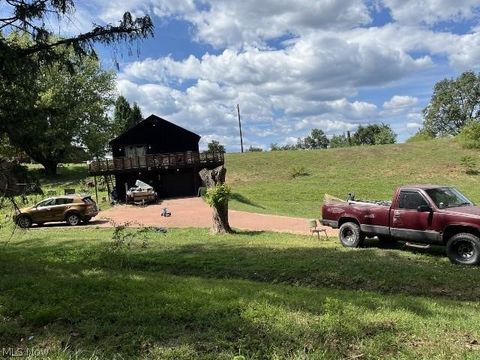 414 Whiteman Hill Road New Martinsville WV 26155
