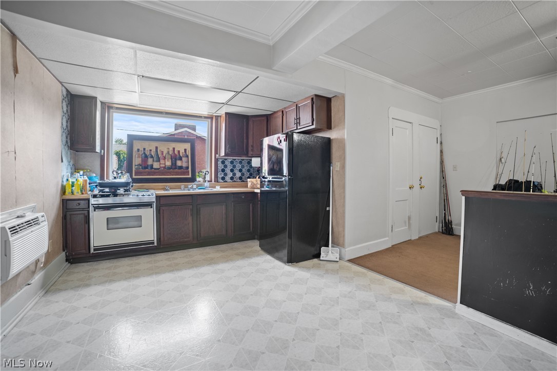 Lucas - Commercial Sale