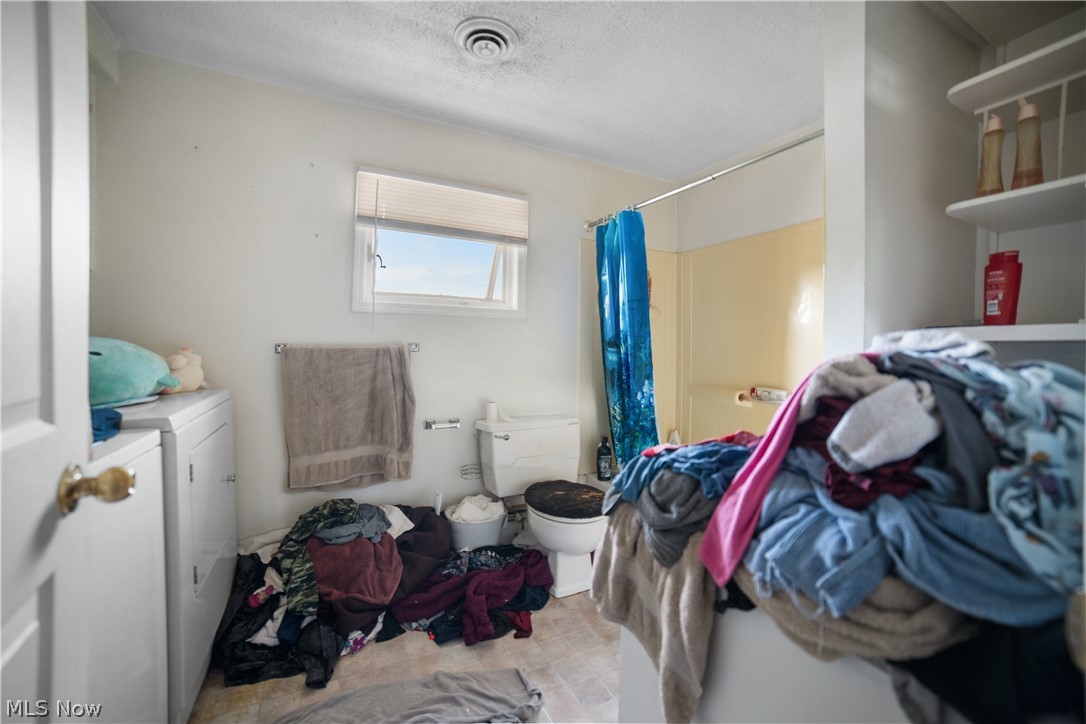 Lucas - Commercial Sale