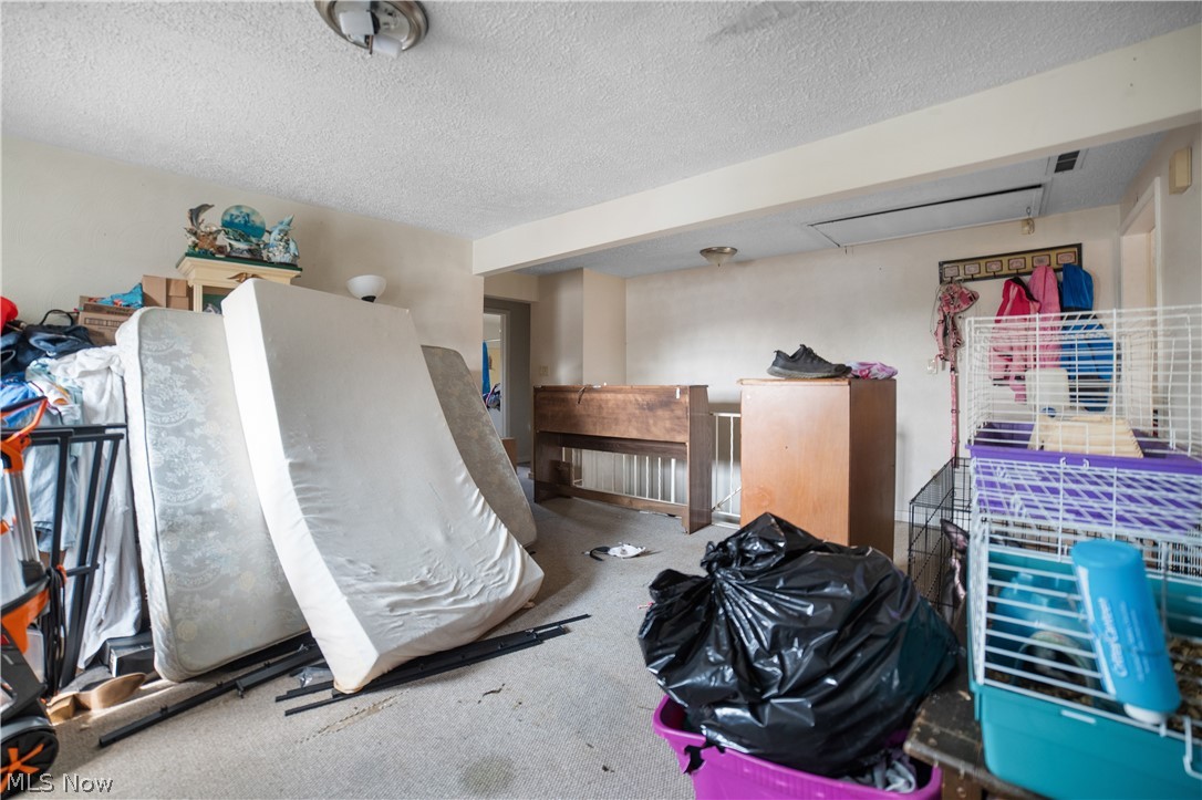 Lucas - Commercial Sale