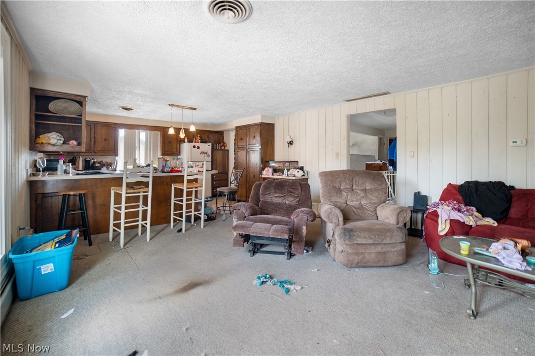 Lucas - Commercial Sale