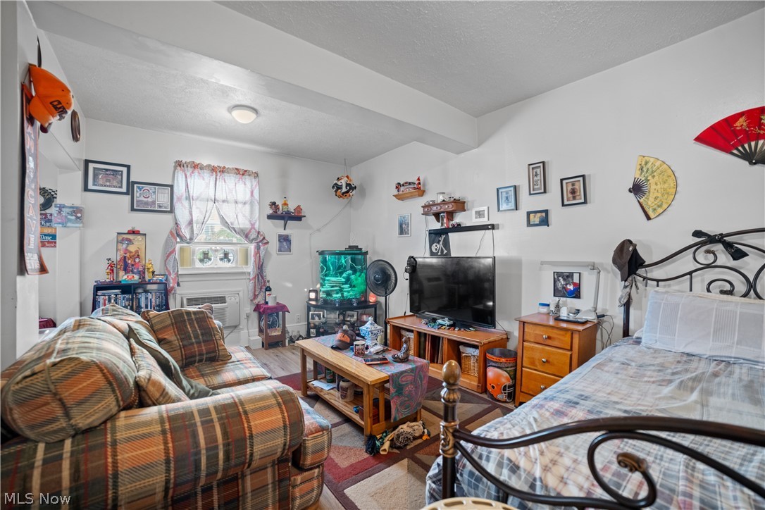 Lucas - Commercial Sale