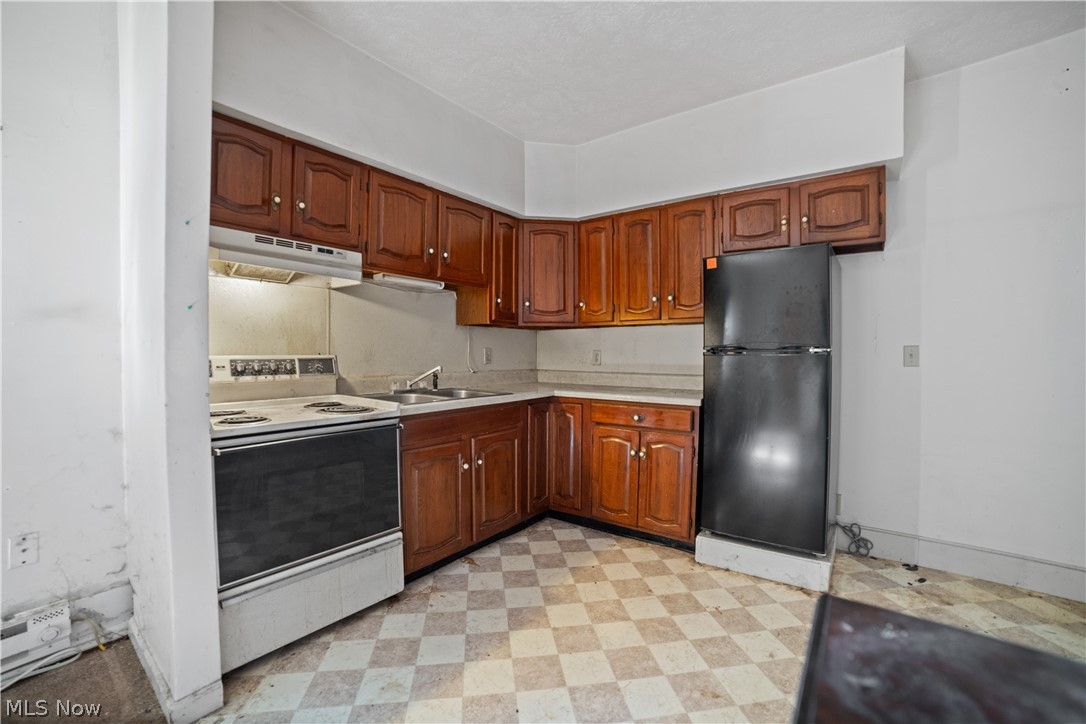 Lucas - Commercial Sale