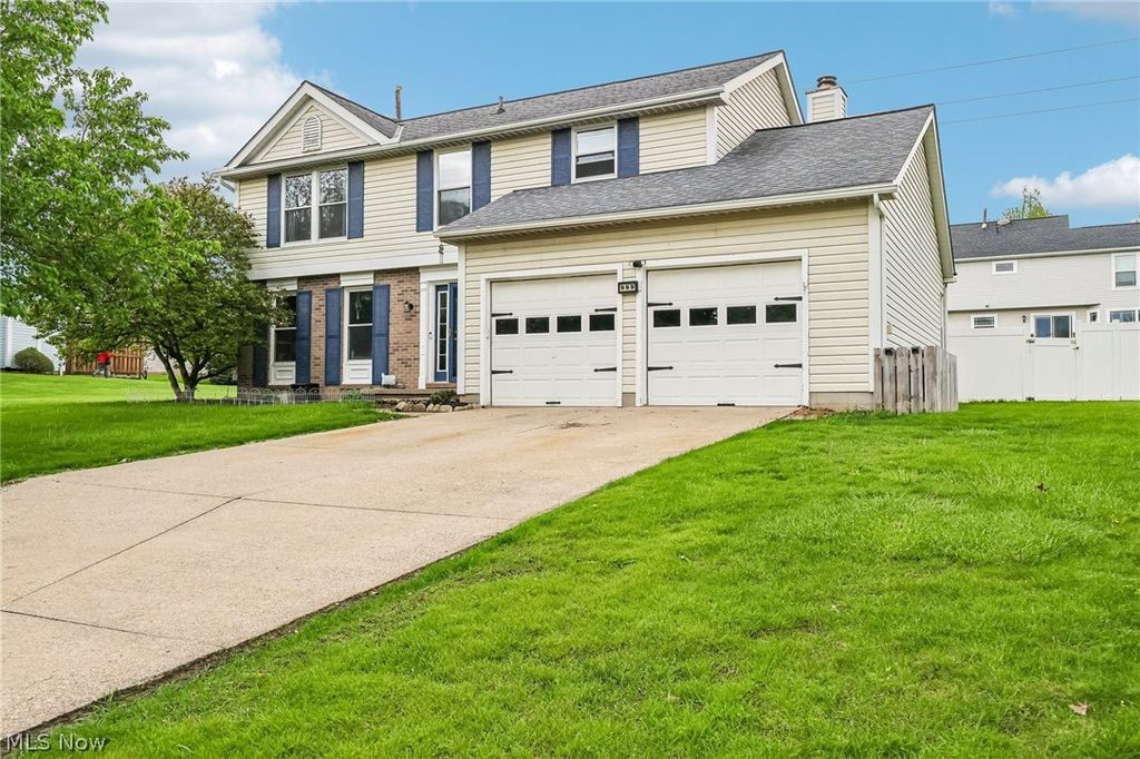 Photo of 999 Pheasant Run Drive, Medina, OH 44256 (MLS # 5206941)