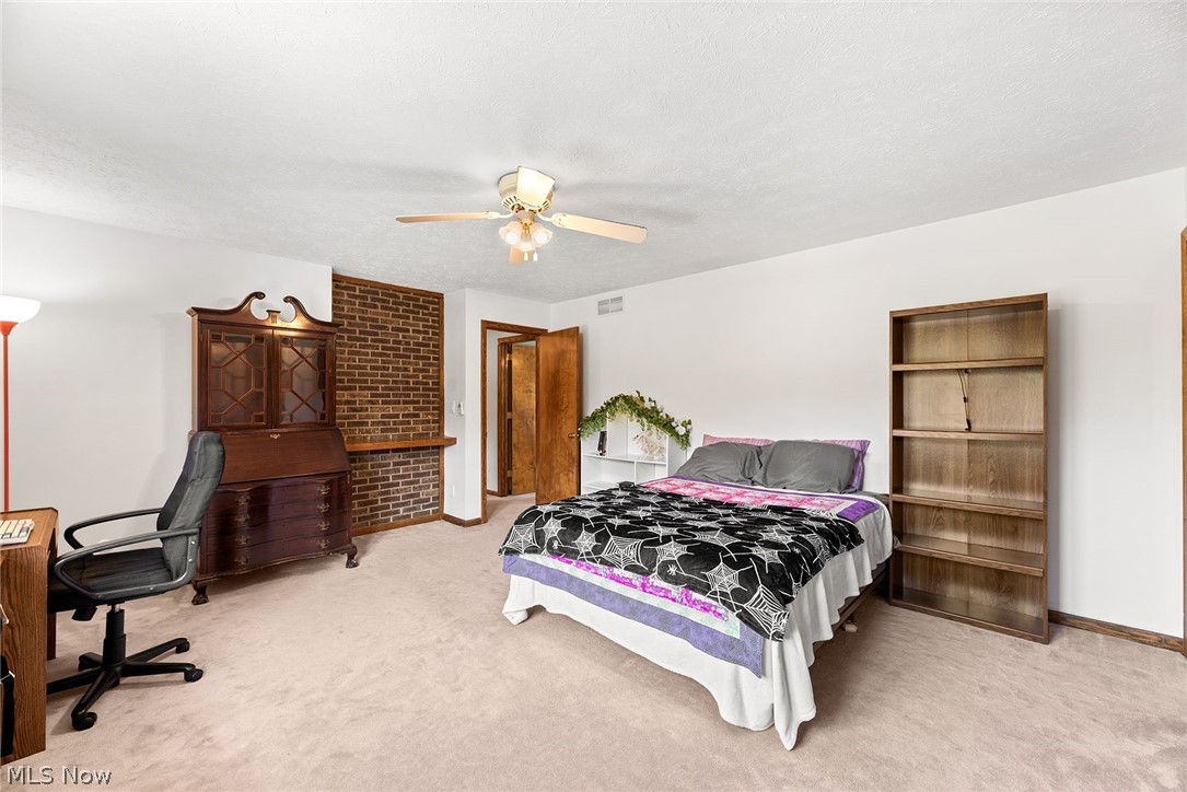 Wyoga Lake Park - Residential