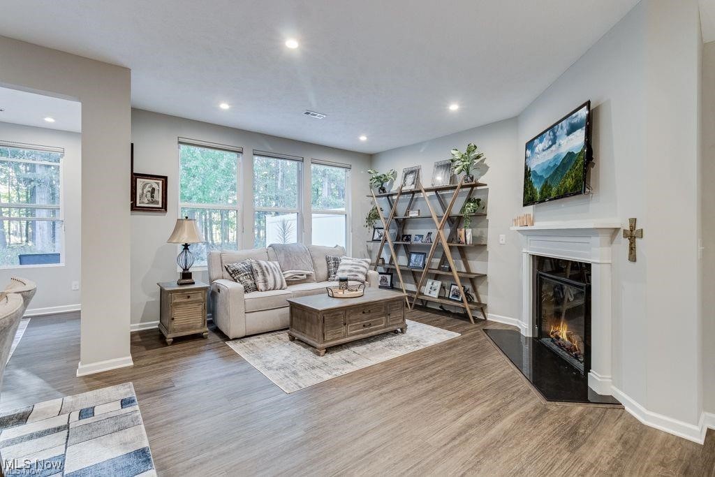 844 Woodside Drive, Westlake, Ohio image 4