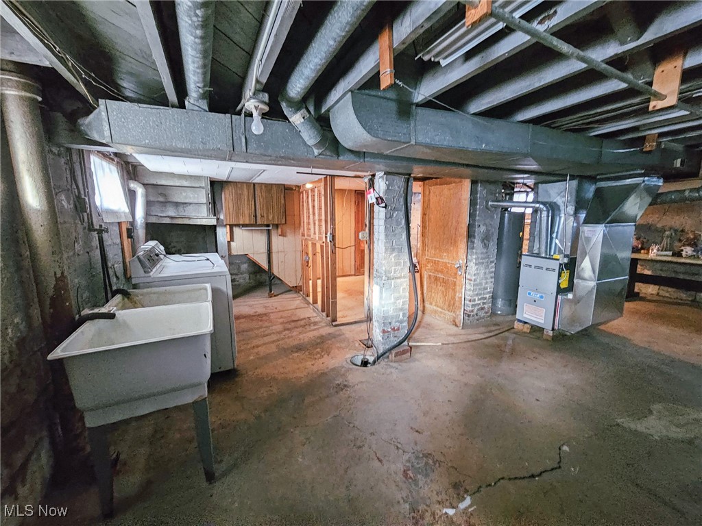 East Youngstown Land & Improve - Residential