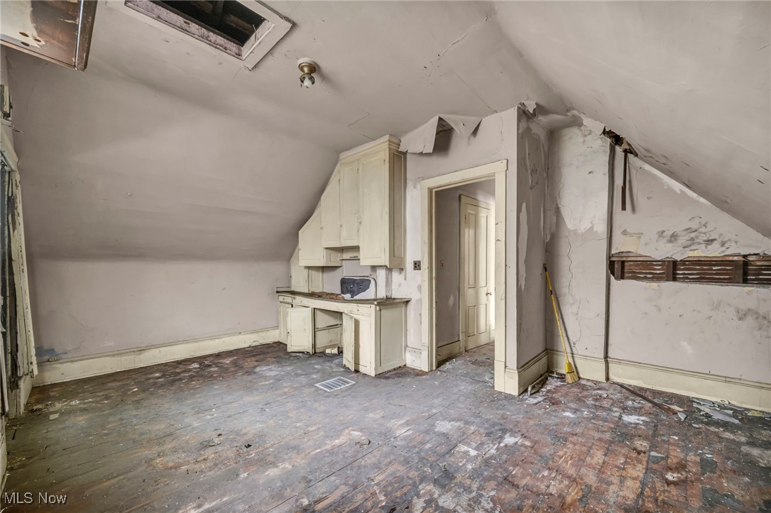 Et Hamilton & Others Allotmen - Residential Income