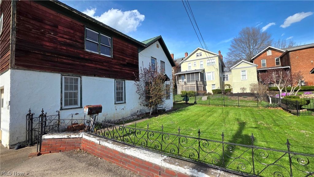 Photo of 317 Fourth Street, Marietta, OH 45750 (MLS # 5198697)