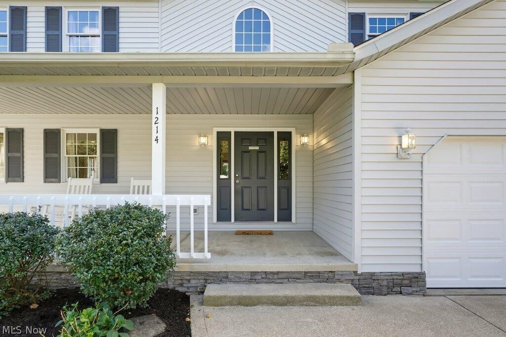 1214 Shady Lakes Drive