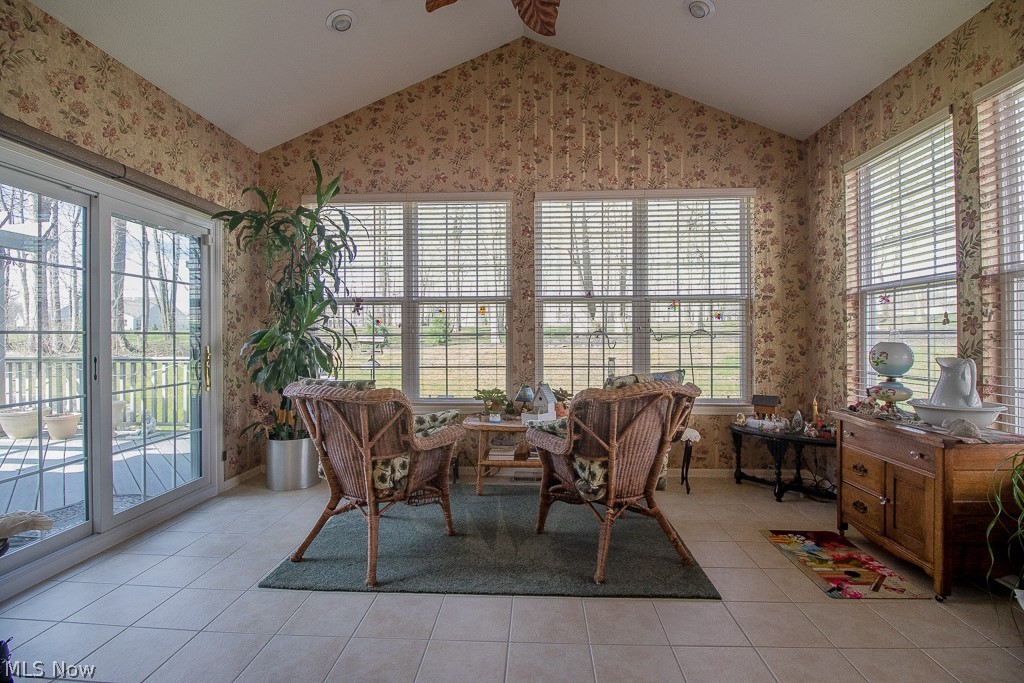 Eagles Club Quail Hol Condo Ph - Residential