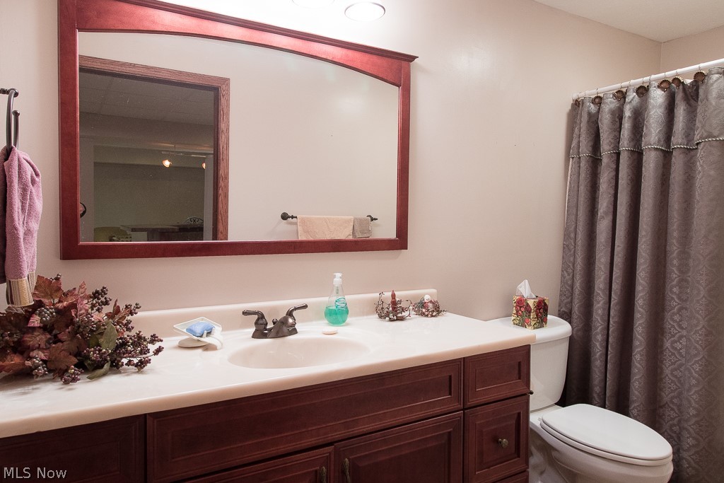 Eagles Club Quail Hol Condo Ph - Residential