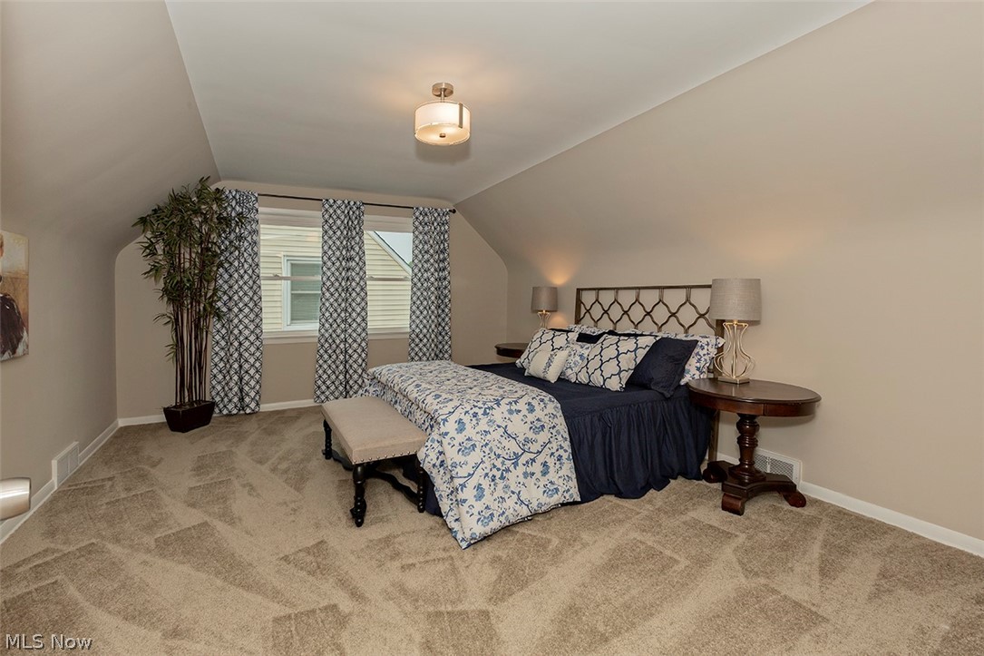 Nann Linn - Residential