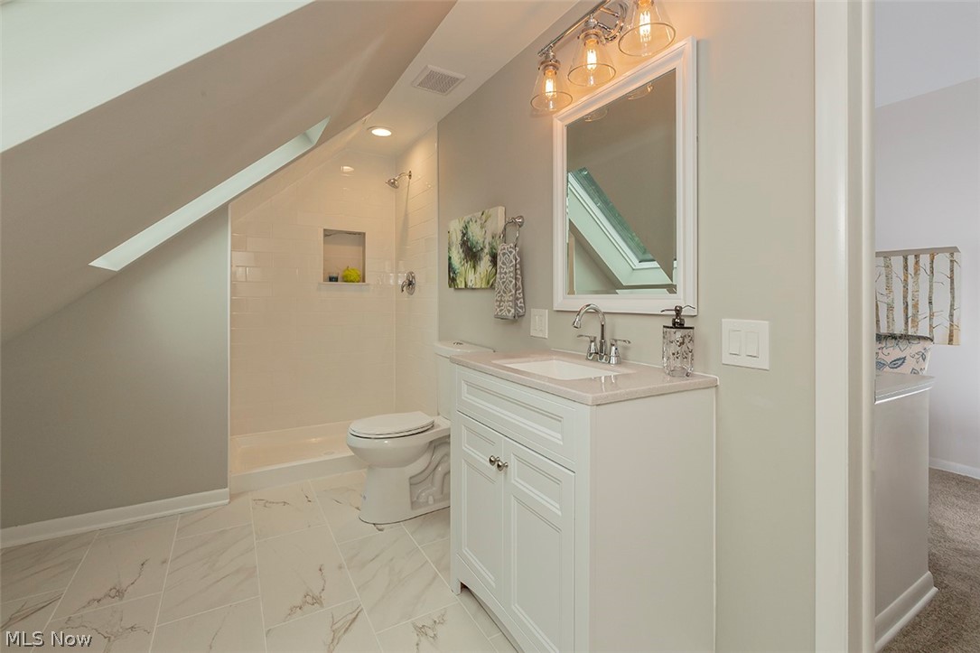 Nann Linn - Residential