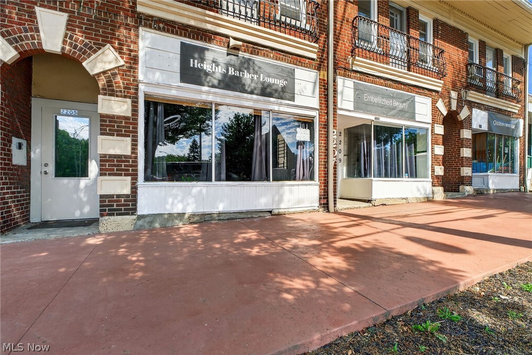 2201 N Taylor Road