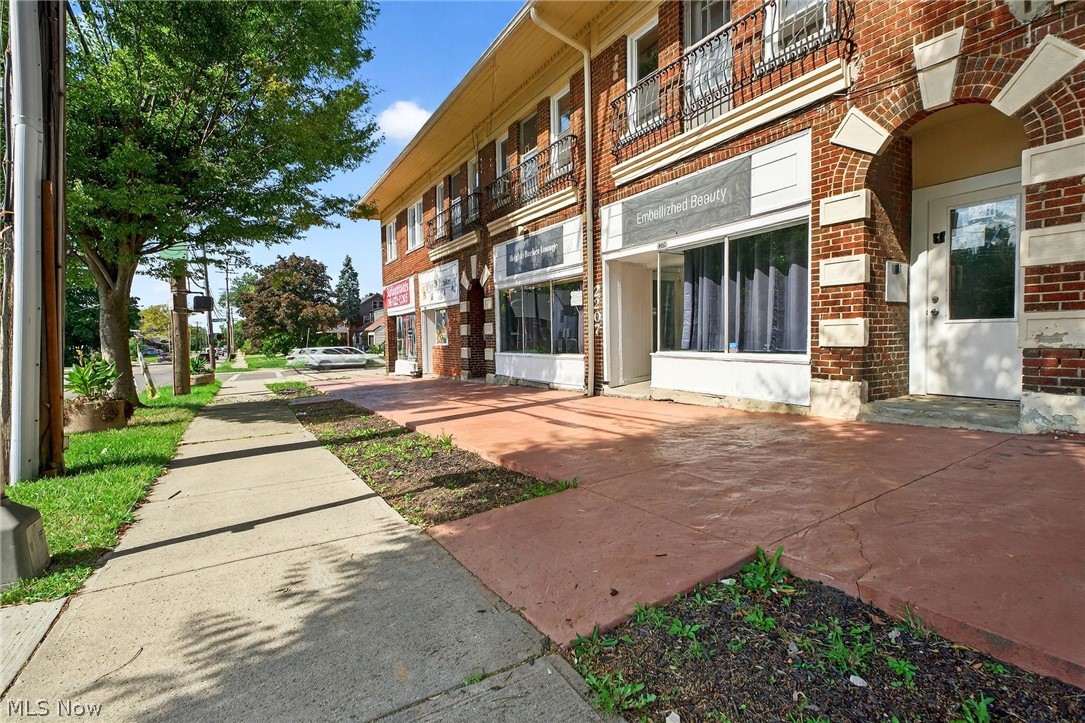 2201 N Taylor Road
