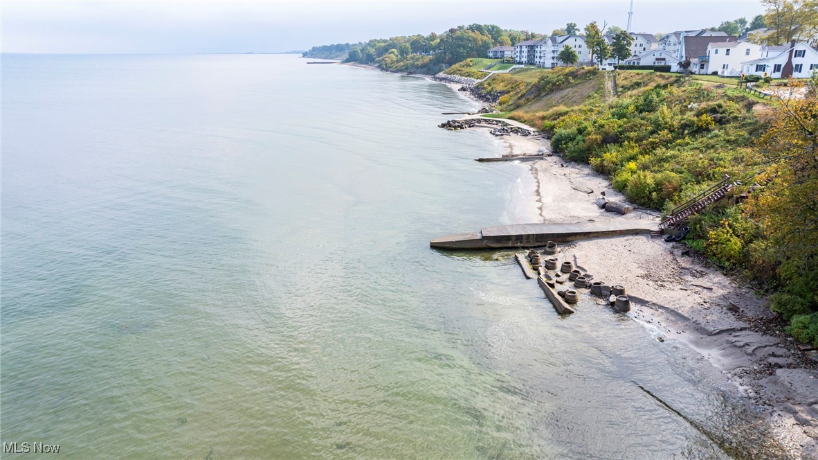 East Geneva On Lake - Residential