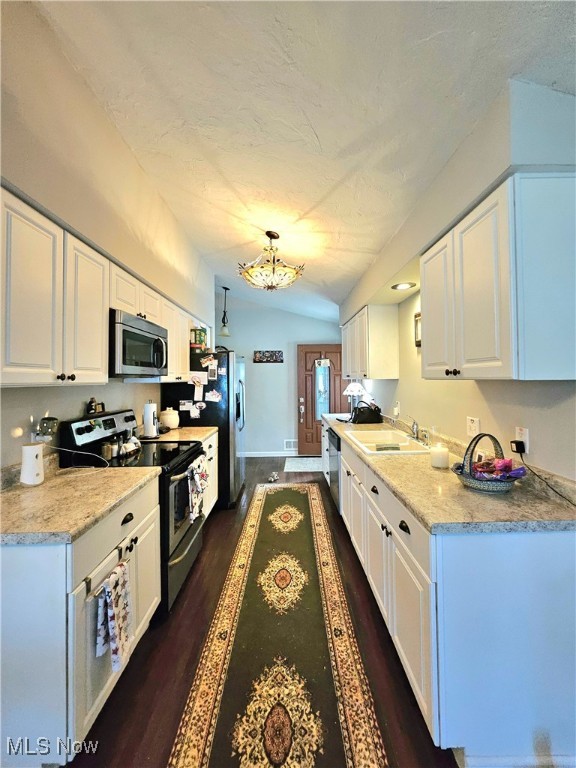9241 W 130th Street, North Royalton, Ohio image 14