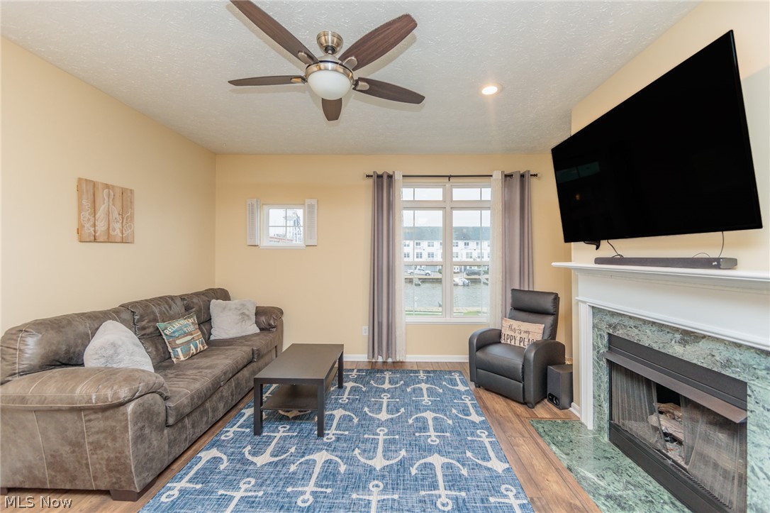 Harbor Walk/Black River 08 - Residential