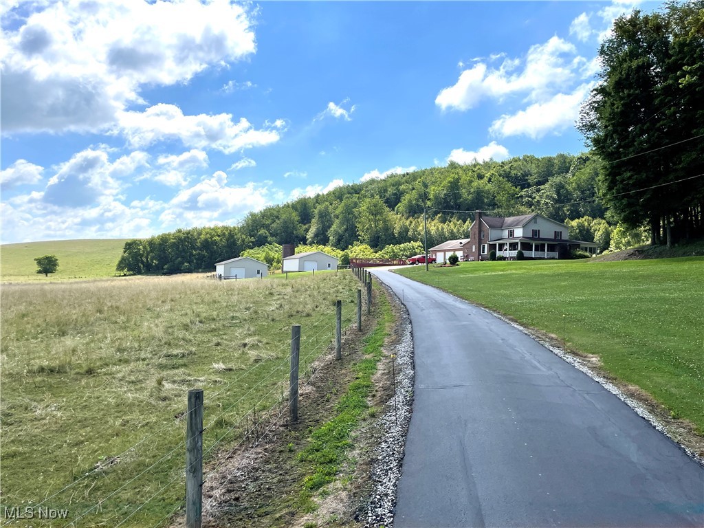 11366 Lippincott Road, East Rochester, Ohio image 2