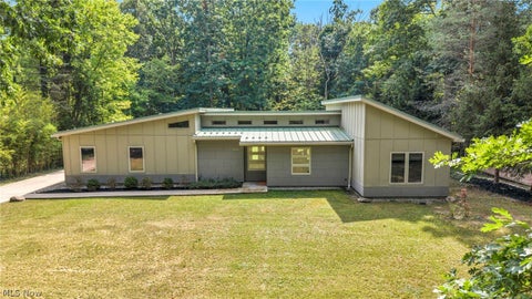 Homes For Sale - 8365 Whitewood Road<br/> Brecksville, OH 44141