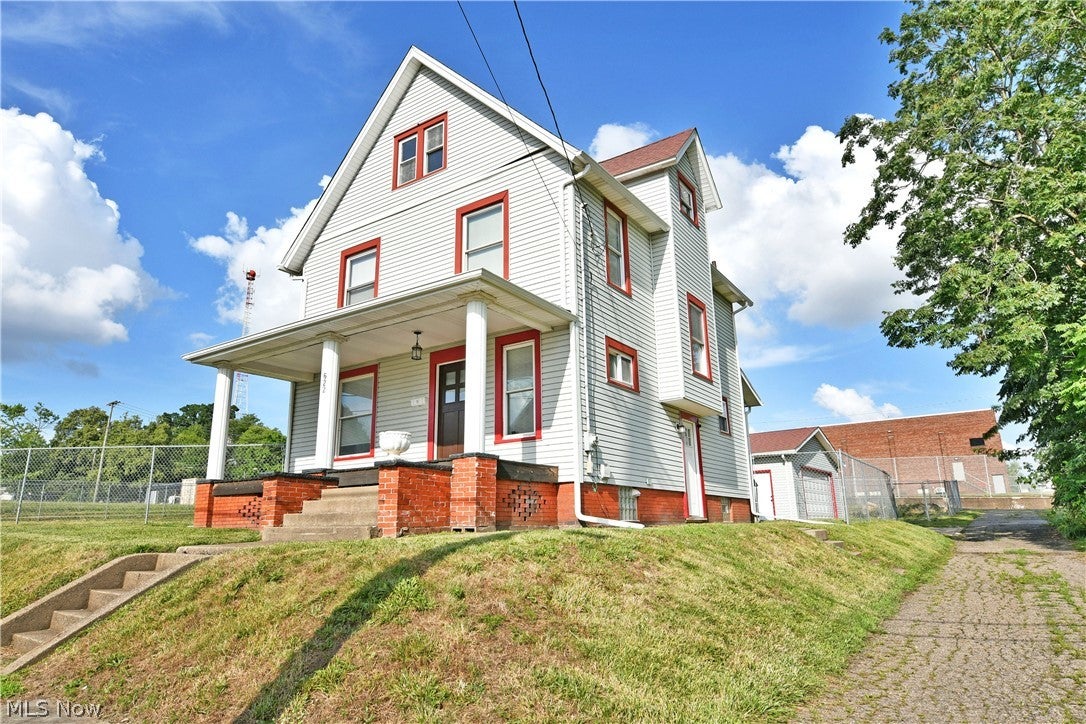 622 High Avenue SW