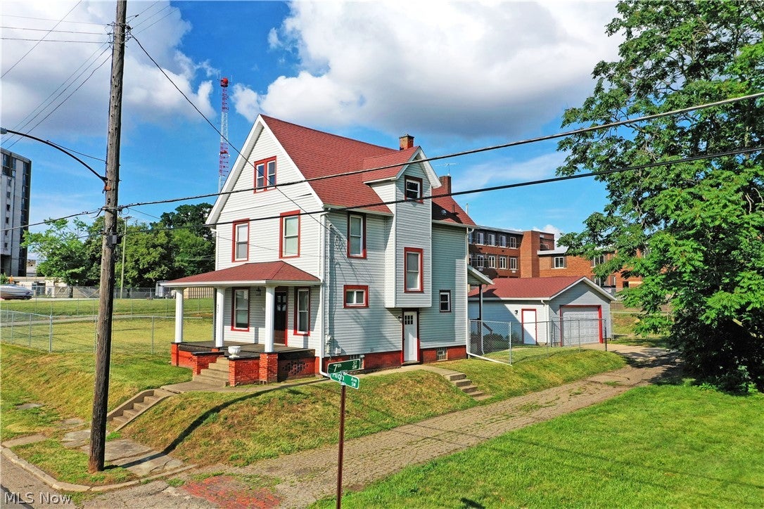 622 High Avenue SW