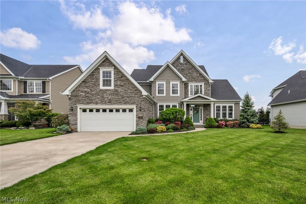 Photo of 32708 Albion Drive, Avon Lake, OH 44012 (MLS # 5209024)