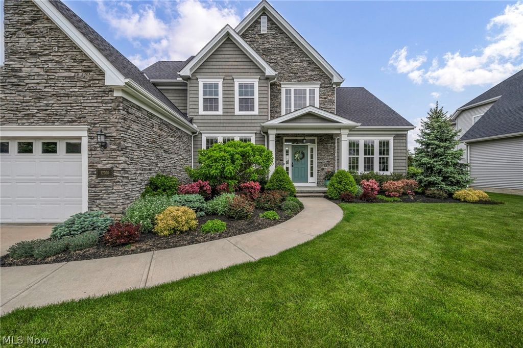 Photo of 32708 Albion Drive, Avon Lake, OH 44012 (MLS # 5209024)