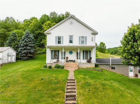 Homes For Sale - 6587 Barkley Rd Road<br/> Uhrichsville, OH 44683