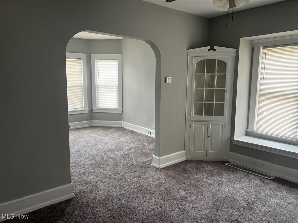 Lakewood, Ohio 44107, United States, 6 Bedrooms Bedrooms, ,4 BathroomsBathrooms,Residential,Active,158657