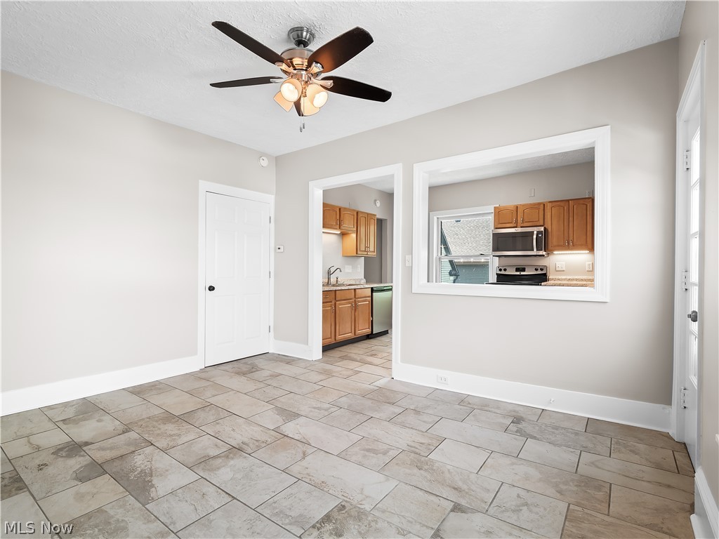 Waterbury - Residential Income