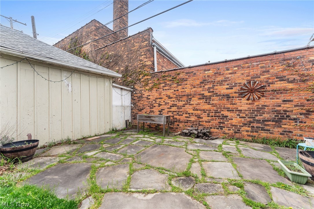 Waterbury - Residential Income