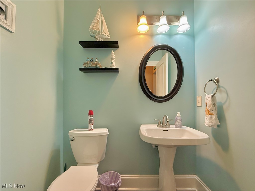 6133 Tyndale Lane, Medina, Ohio image 18