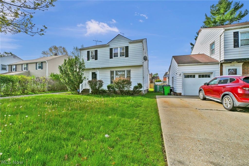 Photo of 4082 Bexley Boulevard, Cleveland, OH 44121 (MLS # 5204987)