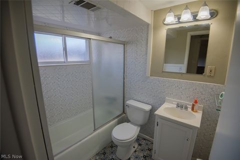 Tiny photo for 3841 Nottingham Avenue, Youngstown, OH 44511 (MLS # 5180833)